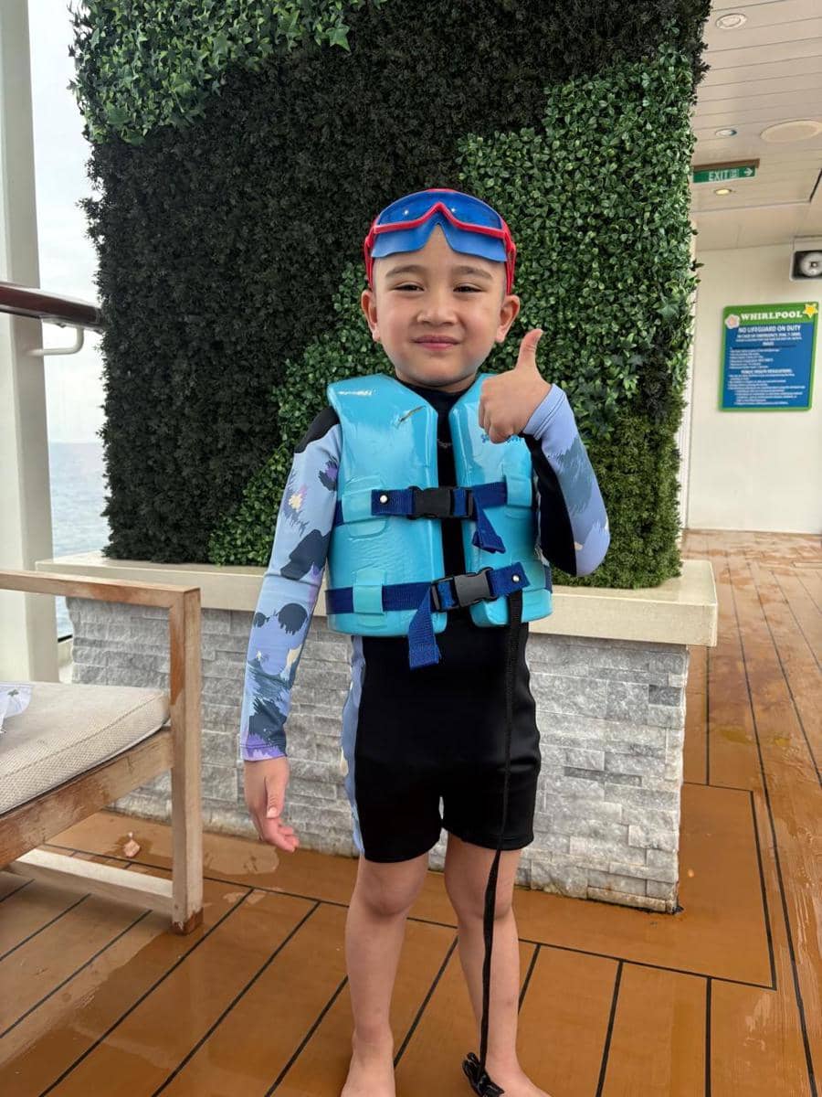 Nagita Slavina dan anak-anak liburan di Disney Cruise (instagram.com/raffinagita1717)