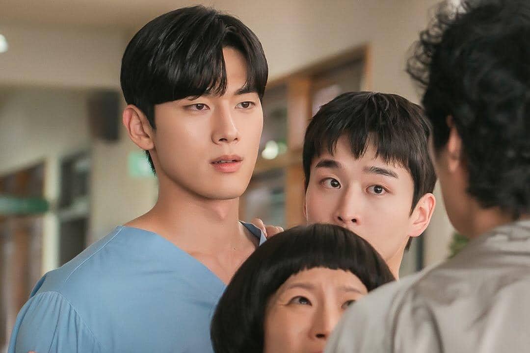 7 Konflik Internal Tenaga Medis Pyeondong-do di Doctor on the Edge