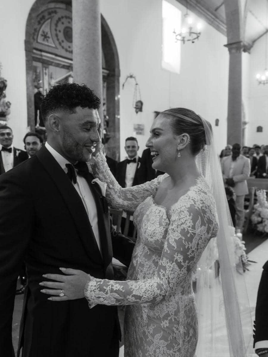 potret pernikahan Perrie Edwards dan Alex Oxlade-Chamberlain di Portugal