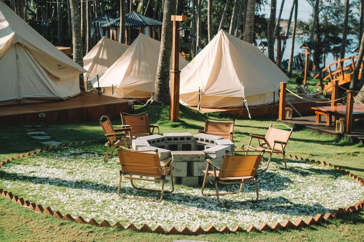 ilustrasi jenis penginapan glamping