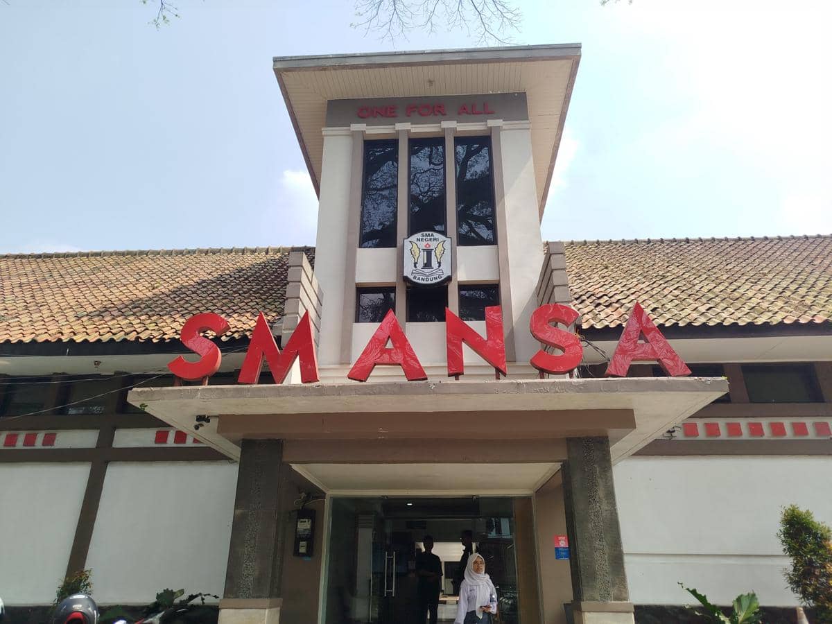 Tak Masuk Sekolah Maung, SMAN 1 Bandung Tetap Jadi Rebutan Ribuan CMB