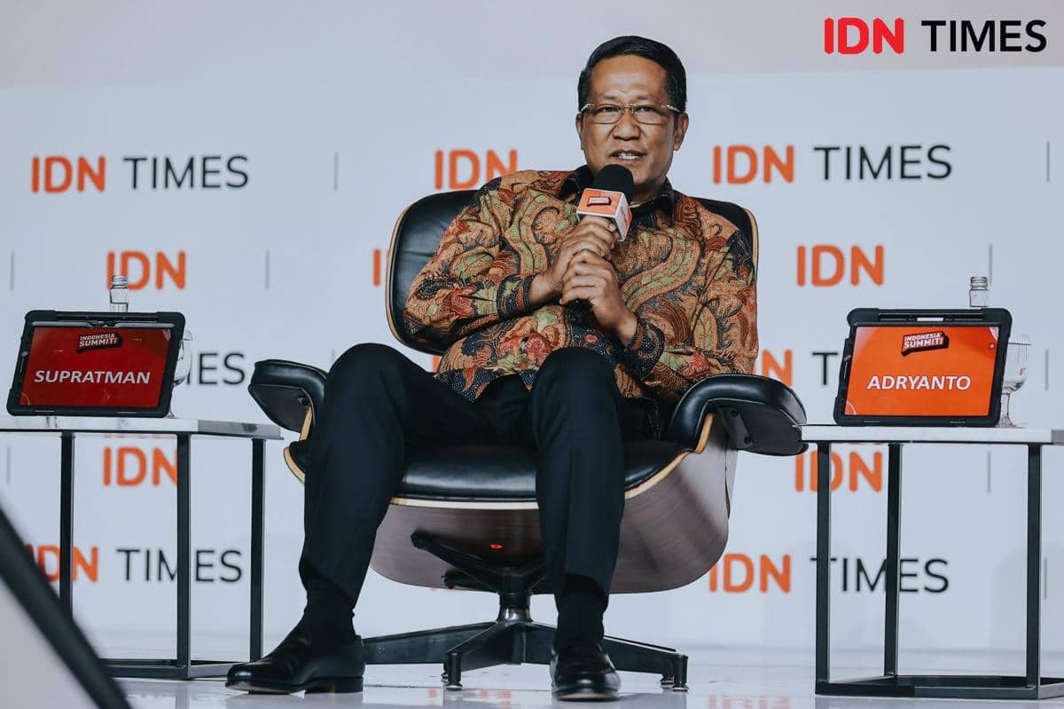 Menteri Hukum: Jangan Terlalu Percaya Pada AI, Bukan Kebenaran Mutlak