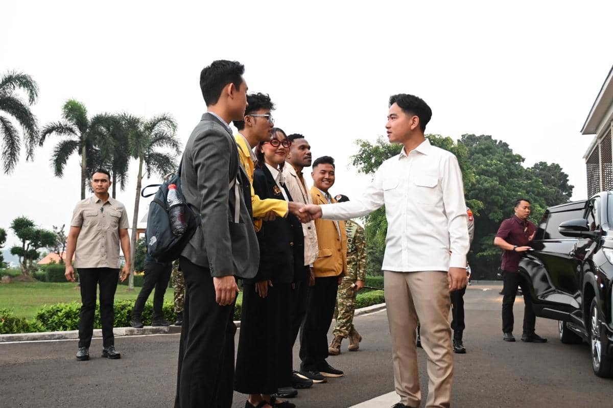 Gibran Ajak Perwakilan Mahasiswa Kunjungi Ende, Gorontalo, Papua