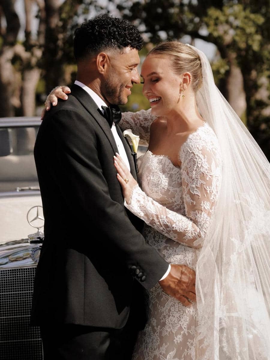 potret pernikahan Perrie Edwards dan Alex Oxlade-Chamberlain di Portugal