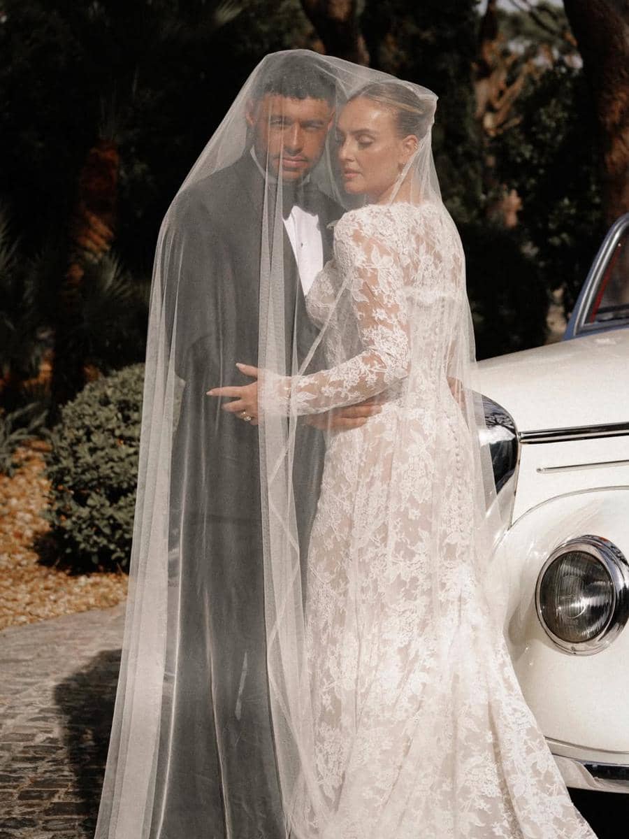 potret pernikahan Perrie Edwards dan Alex Oxlade-Chamberlain di Portugal