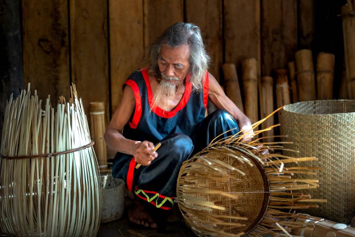 perajin anyaman bambu