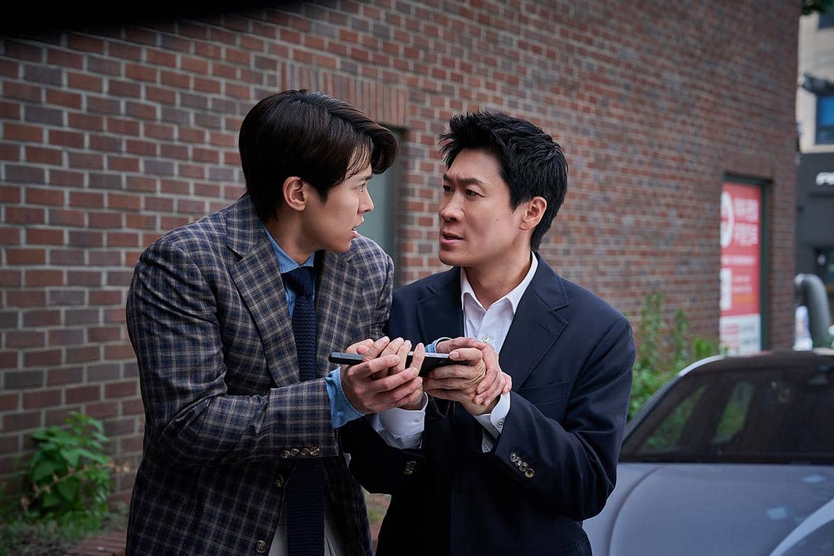 7 Perbedaan Hwang Choong Sik dan Lee Min Seok di Husbands in Action