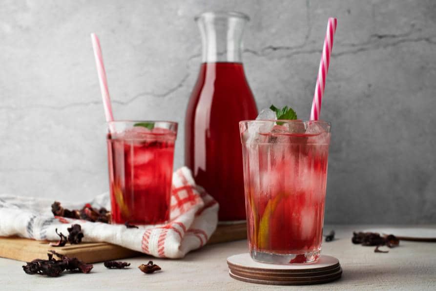 5 Resep Teh Herbal Dingin Warna Merah Segar, Cocok untuk Minuman Kekinian