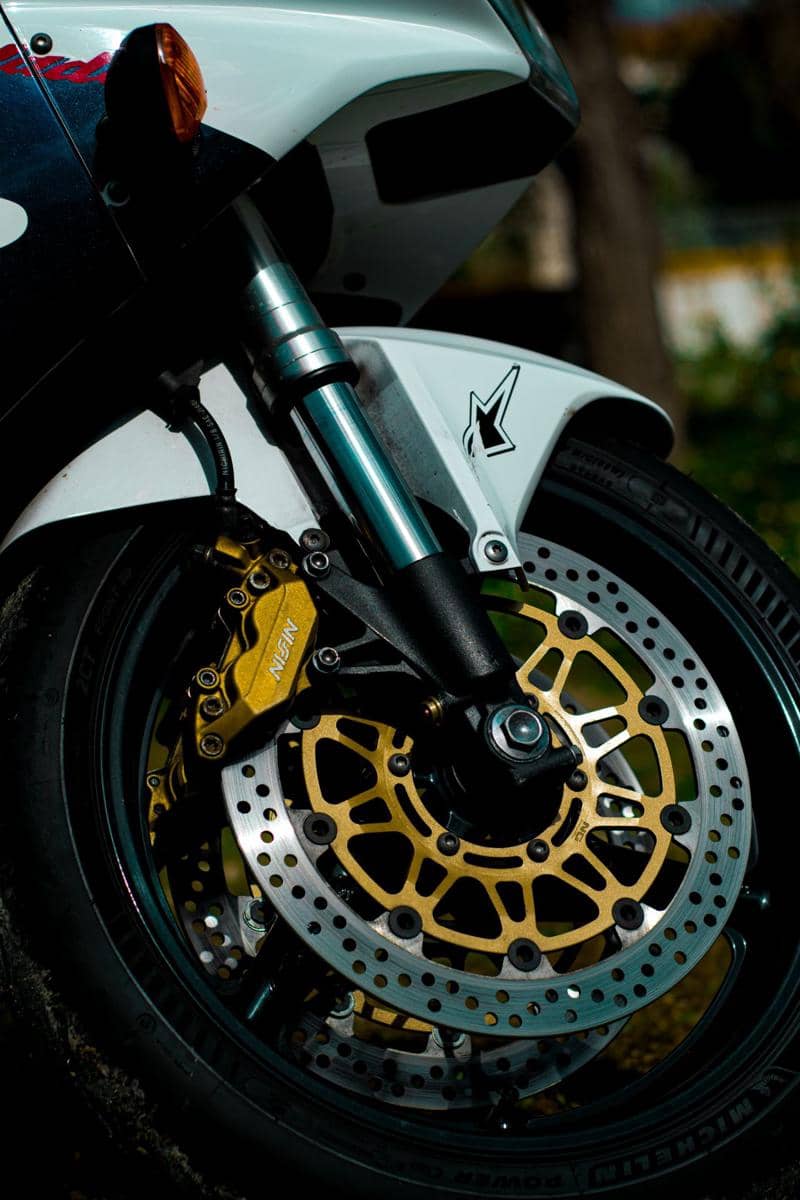 ilustrasi rem cakram motor