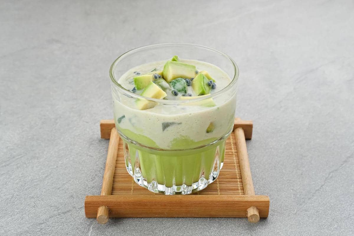 ilustrasi avocado milk cheese