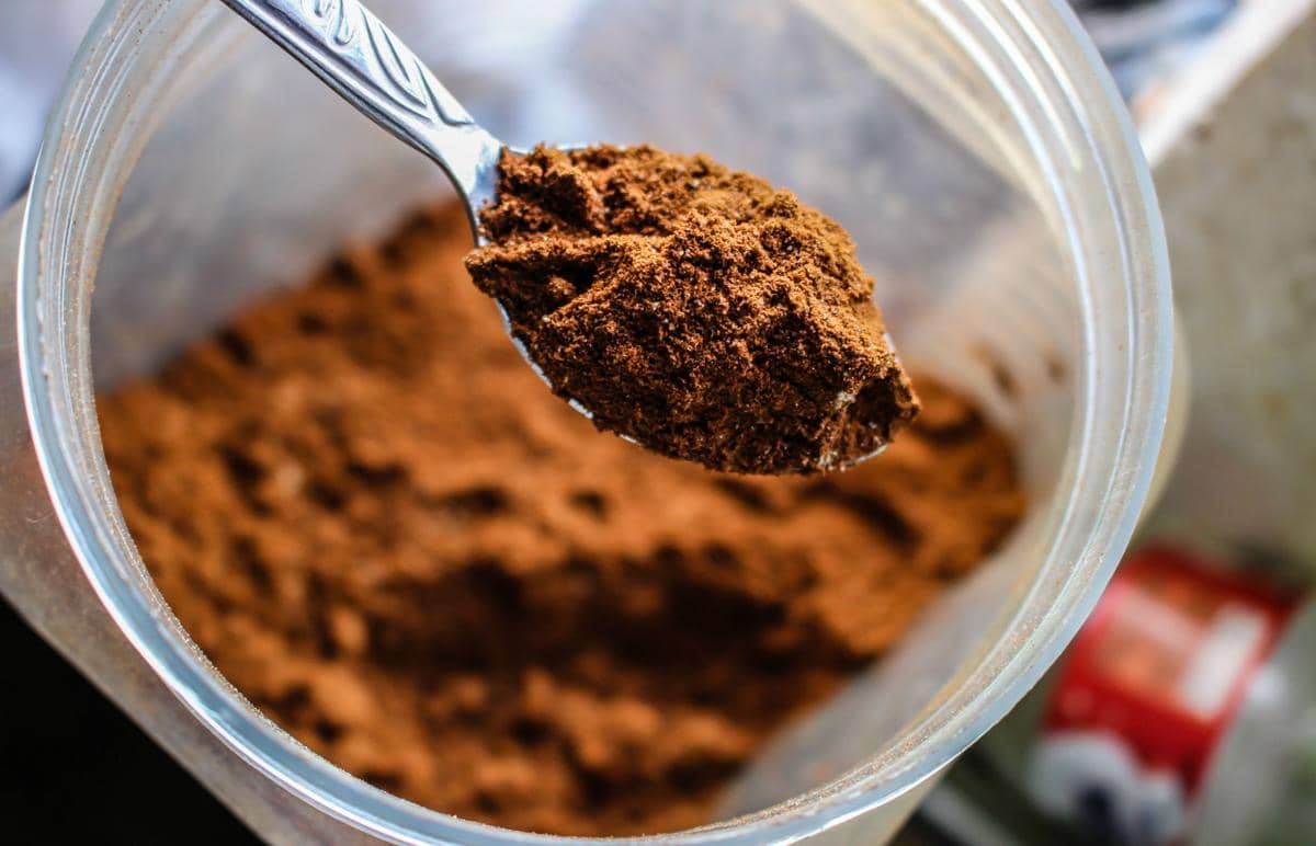 ilustrasi bahan thai tea Milo 