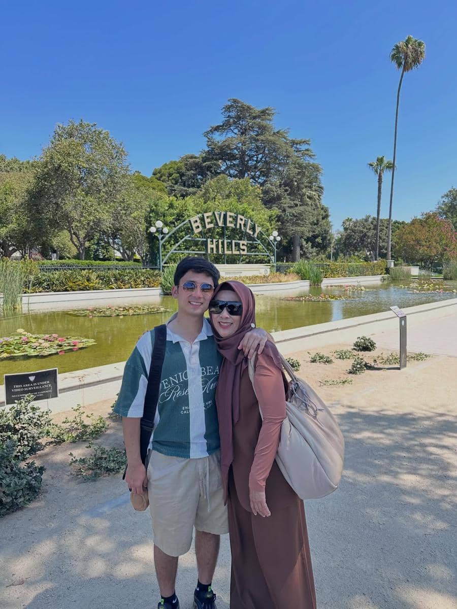 Alshad Ahmad liburan di Los Angeles