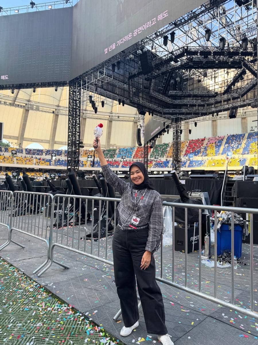 Alya Rohali nonton konser BTS di Busan
