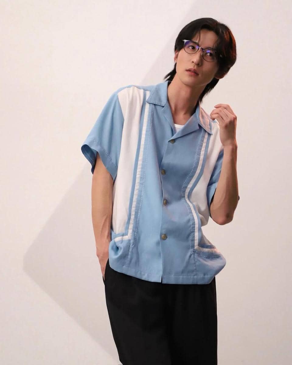 OOTD kemeja dan kacamata