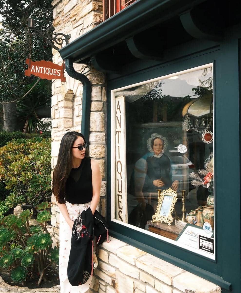 Natasha Wilona jalan-jalan di Kota Carmel by the Sea