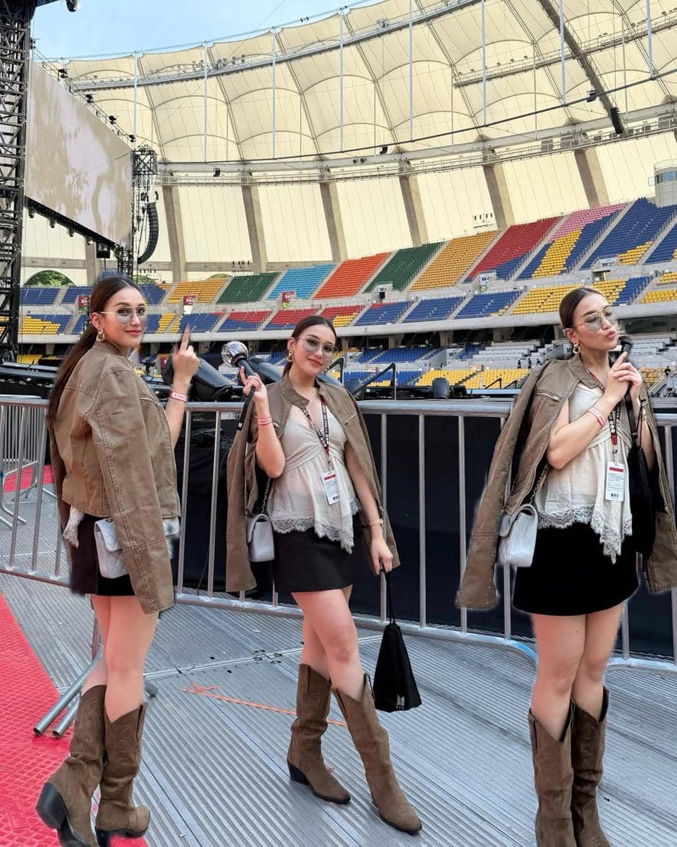 Ayu Ting Ting dan Bilqis nonton konser BTS di Busan
