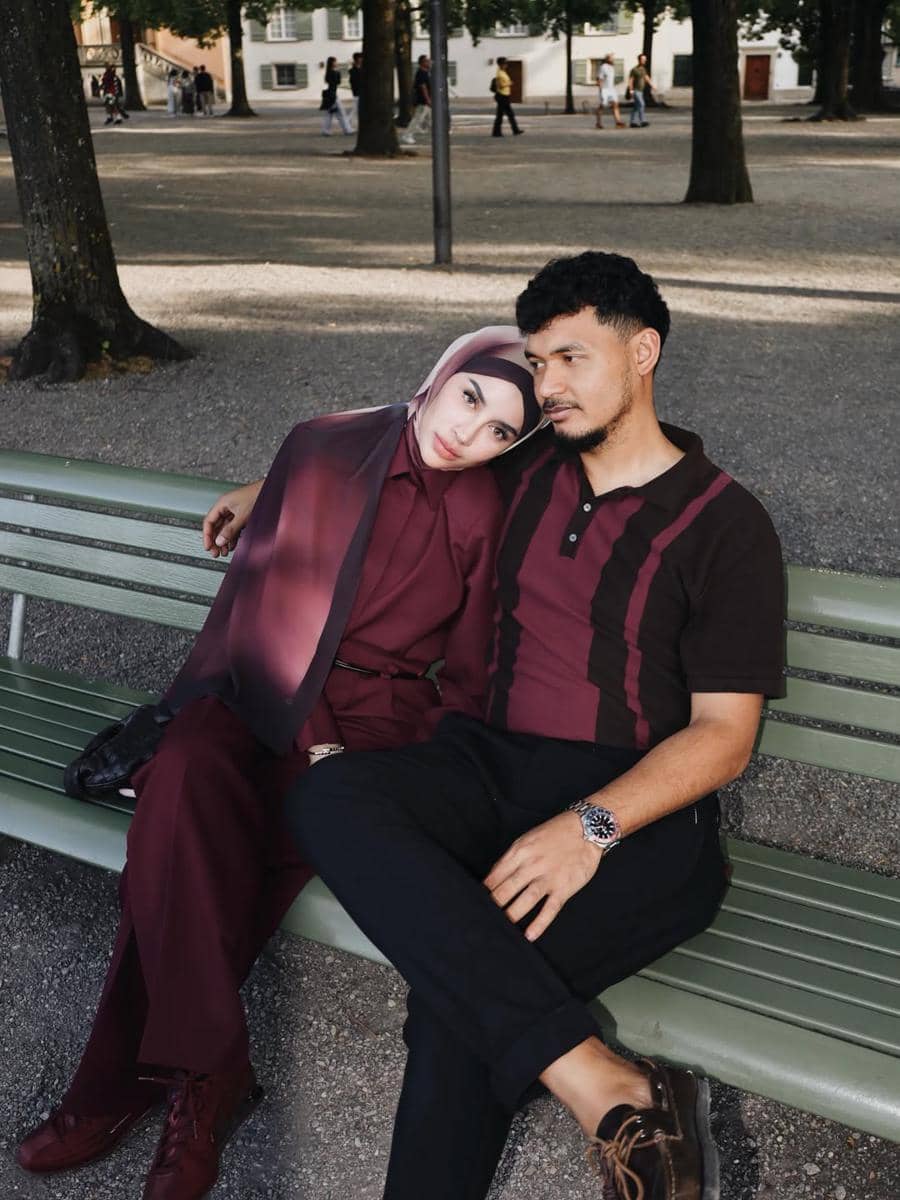 Emy Aghnia dan suami Jalan-jalan di Zurich