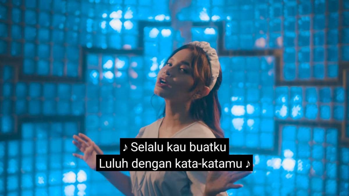 cuplikan video klip "Masih"
