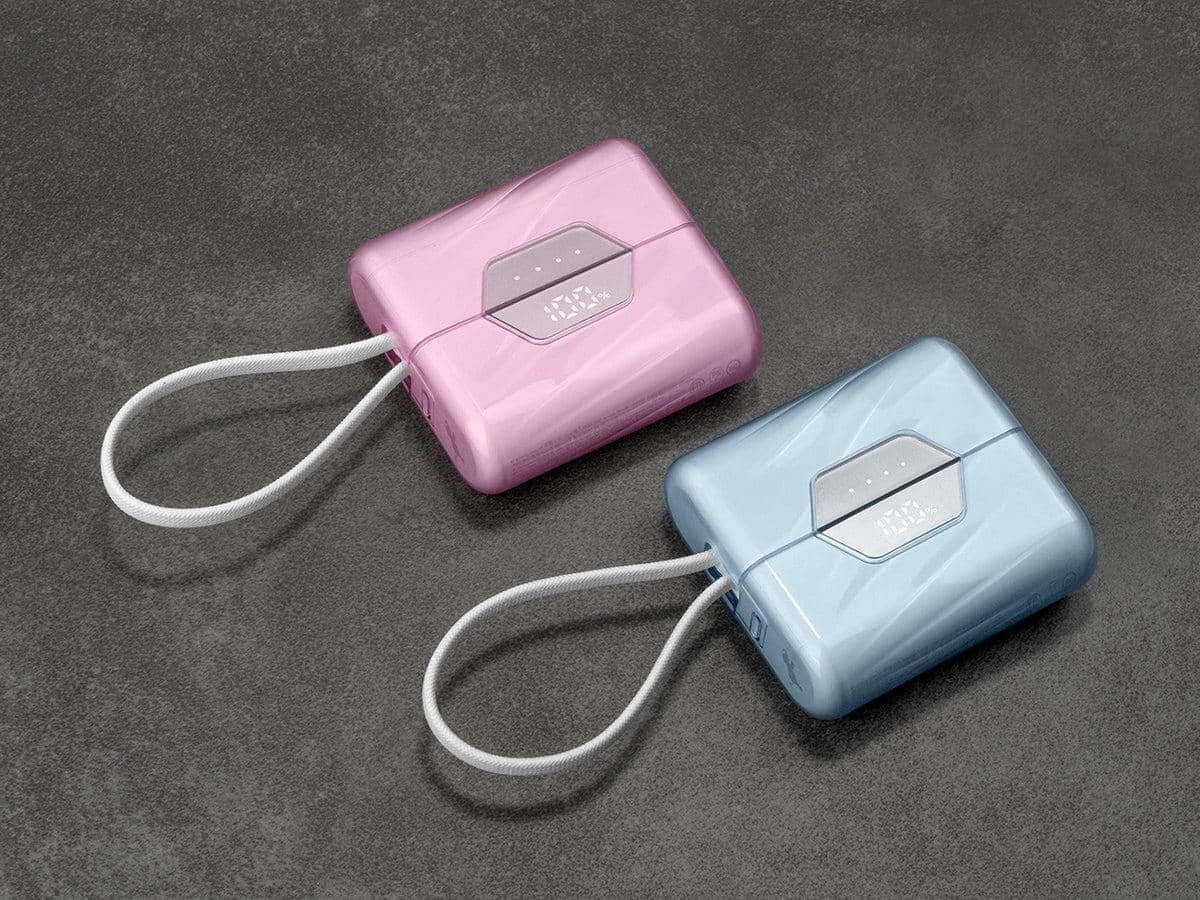 Nimble Sharepower tersedia dalam dua varian warna yaitu Liquid Crystal Blue dan Liquid Crystal Pink