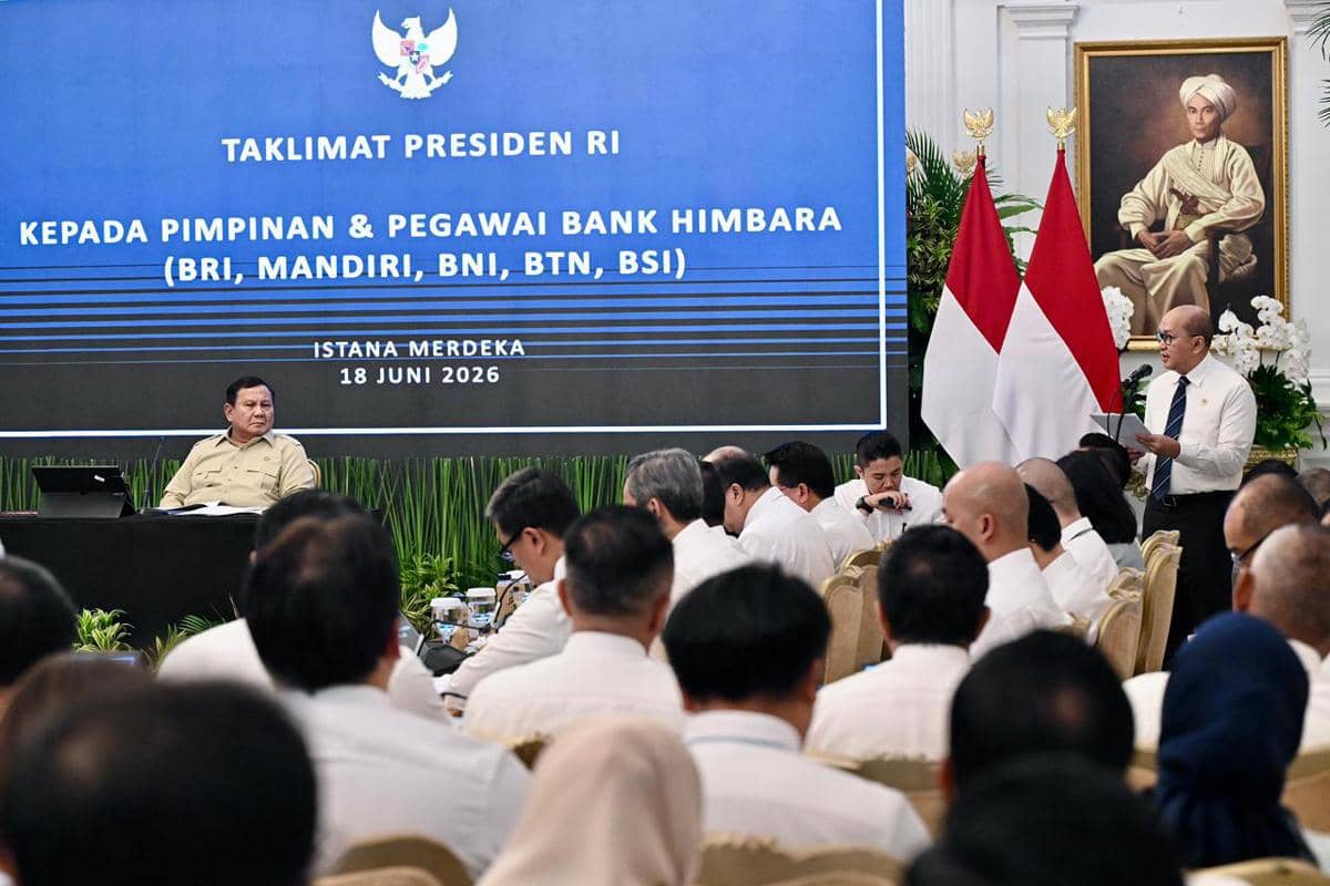Pertemuan Presiden Prabowo Subianto dengan pimpinan Danantara, serta Komisaris Utama dan Direktur Utama Himbara di Istana Kepresidenan
