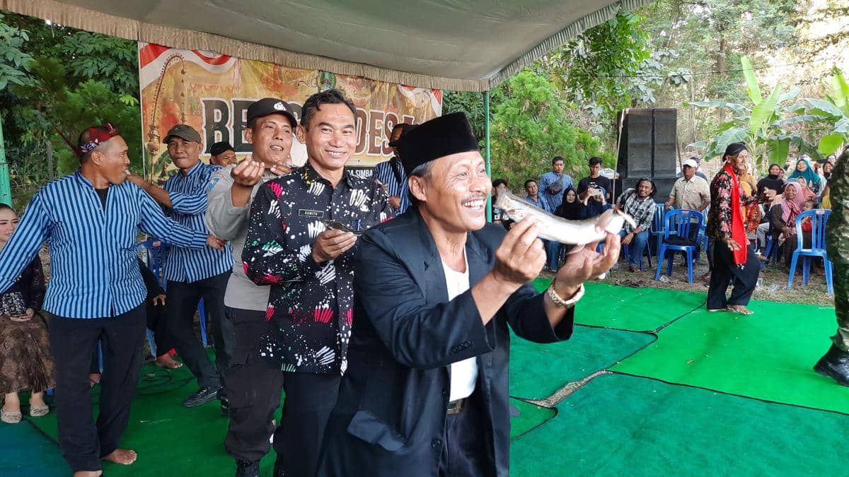 Mengenal Tari Ikan Kutuk, Warisan Budaya dari Petirtaan Dewi Sri Magetqn