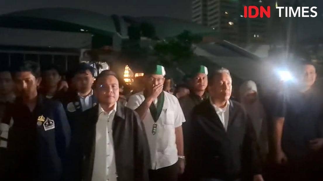 Dasco Antar Mahasiswa ke Gerbang DPR usai Audiensi