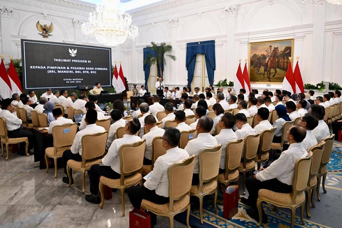 Pertemuan Presiden Prabowo Subianto dengan pimpinan Danantara, serta Komisaris Utama dan Direktur Utama Himbara di Istana Kepresidenan