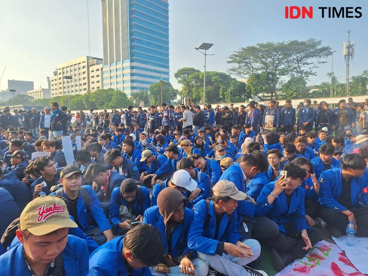 BEM Esa Unggul Soroti Militerisme-KKN: Reformasi Belum Selesai