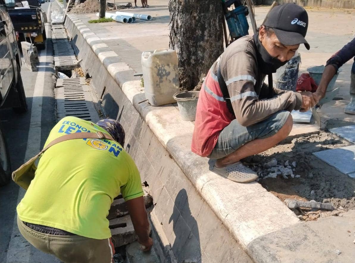 drainase, saluran air, simpang lima