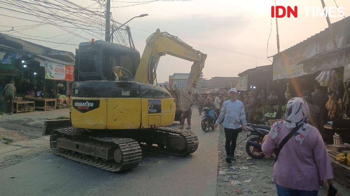 Bikin Macet, Pedagang di Lahan Bekas TPPS Dipindah ke Pasar Cisoka
