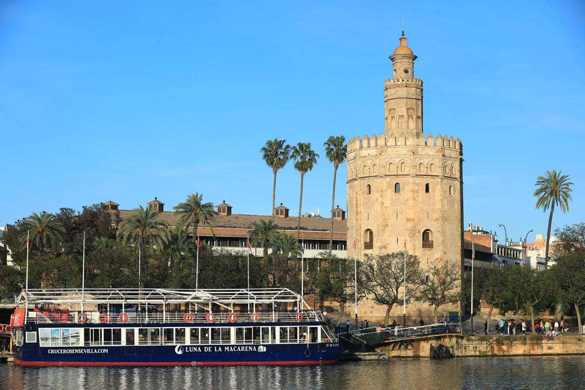 Torre del Oro kini menjadi Museum Maritim Sevilla