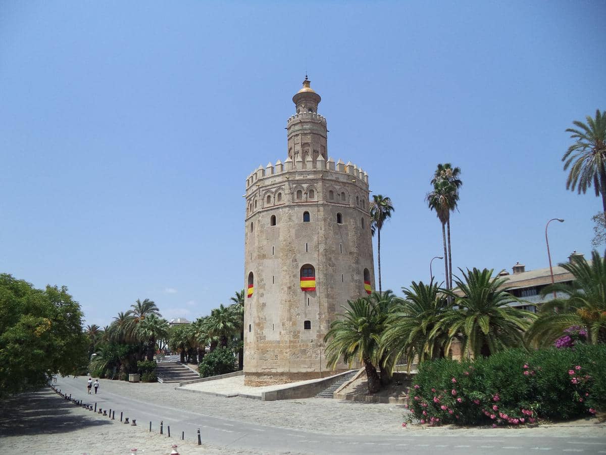 5 Fakta Torre del Oro, Menara Emas yang Tak Terbuat dari Emas