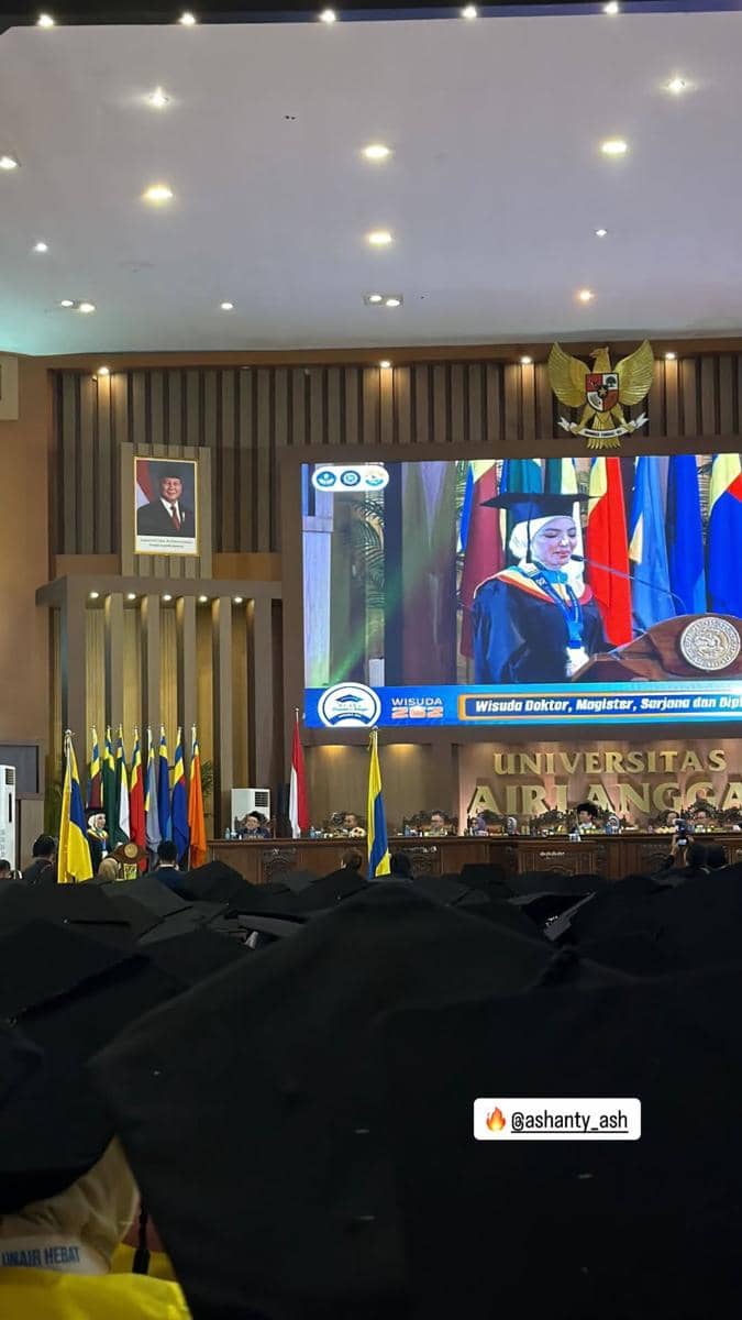 Anang, Ashanty dan Azriel Hermansyah Wisuda Bareng (instagram.com/ashanty_ash)