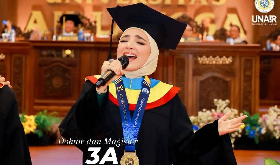 Anang, Ashanty dan Azriel Hermansyah Wisuda Bareng (instagram.com/ashanty_ash)