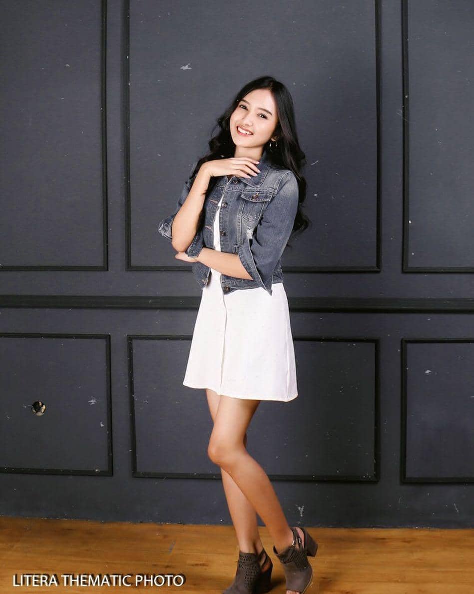 OOTD simpel ala Yuristika Patricia