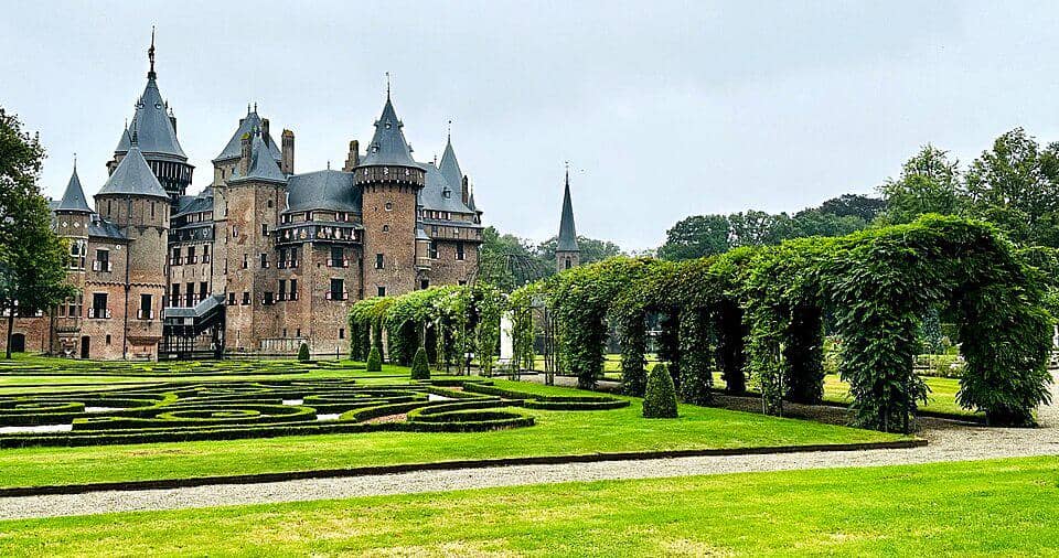 Kastil De Haar di Belanda