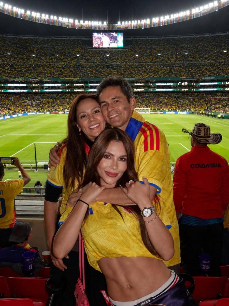 Potret Beauty Queen di Laga Kolombia vs Uzbekistan Piala Dunia 2026