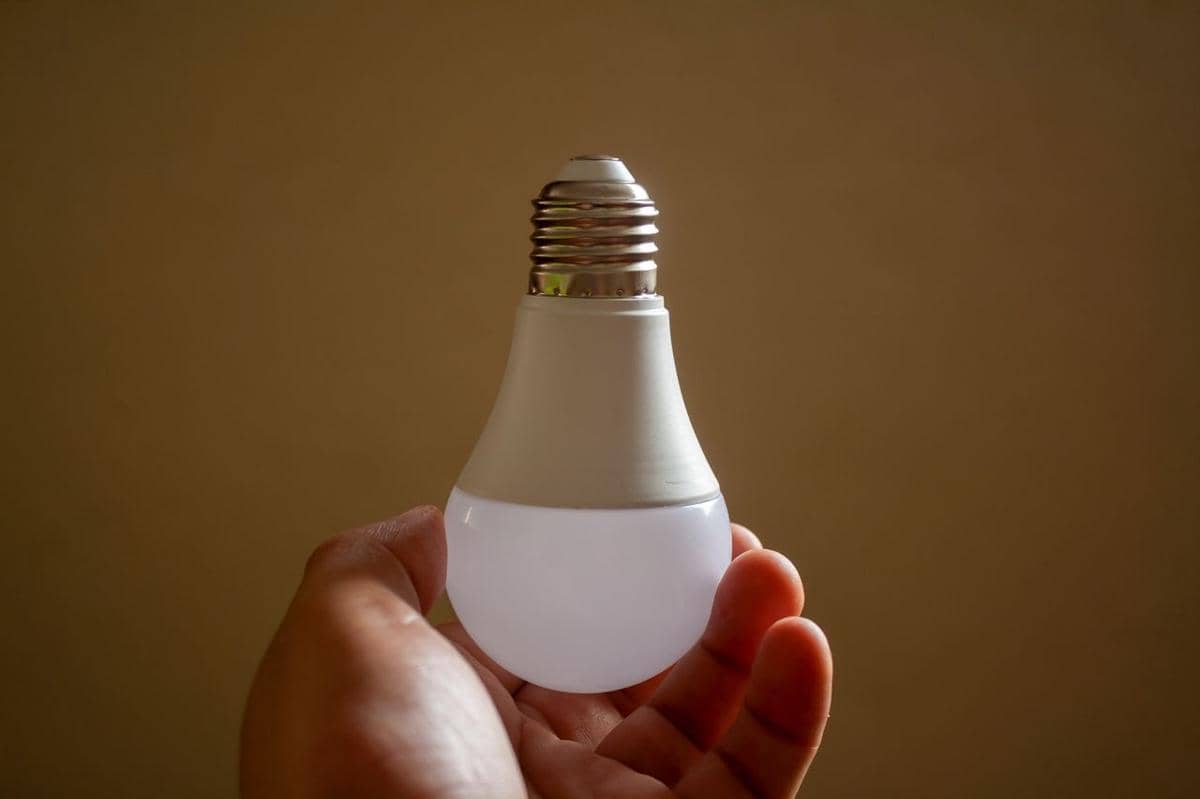ilustrasi lampu 