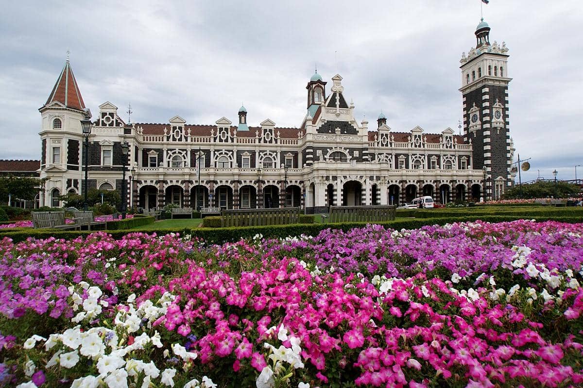 5 Fakta Stasiun Kereta Api Dunedin, Landmark Populer di Selandia Baru