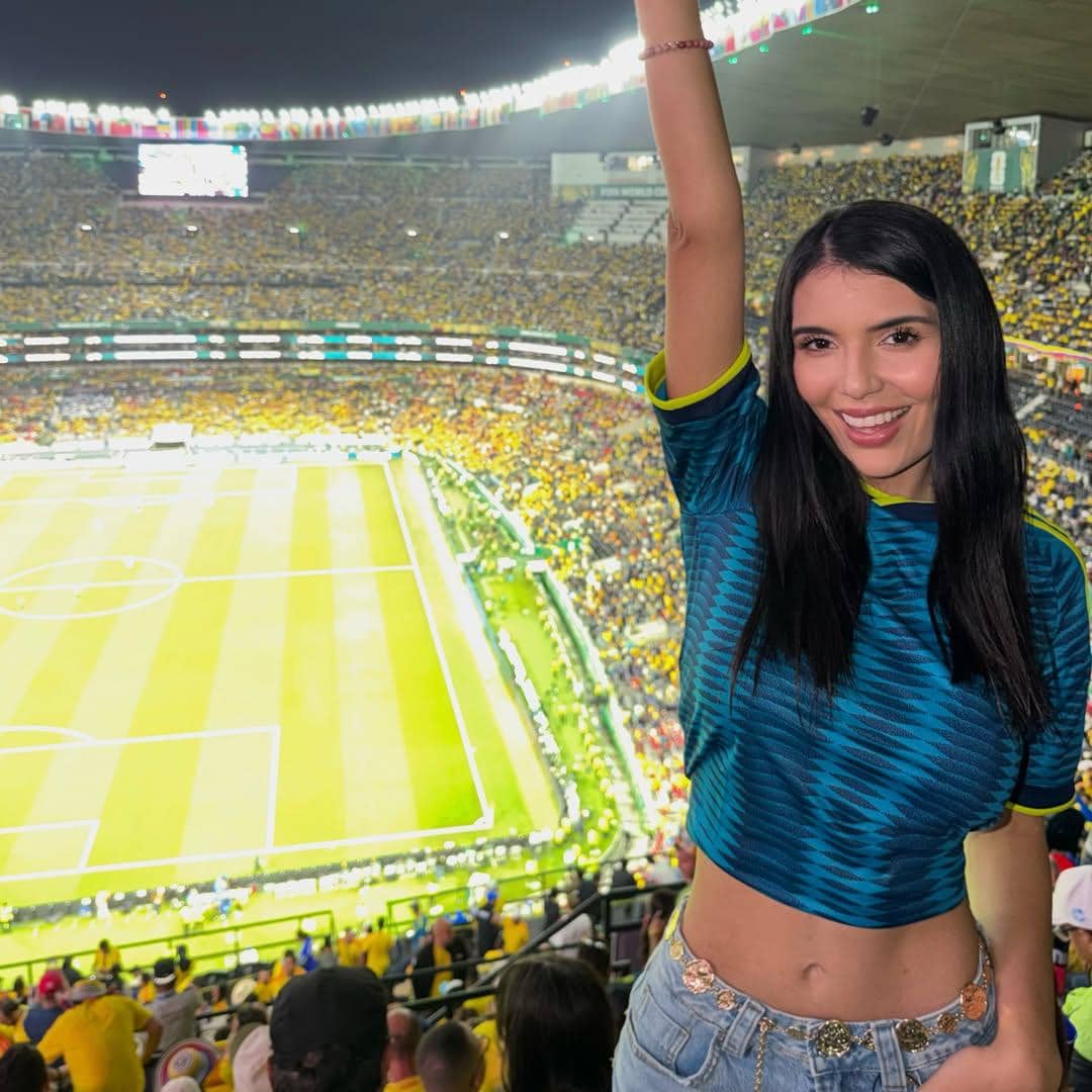 Potret Beauty Queen di Laga Kolombia vs Uzbekistan Piala Dunia 2026