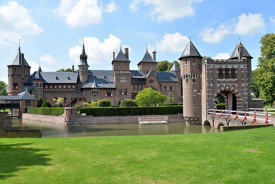 Kastil De Haar di Belanda