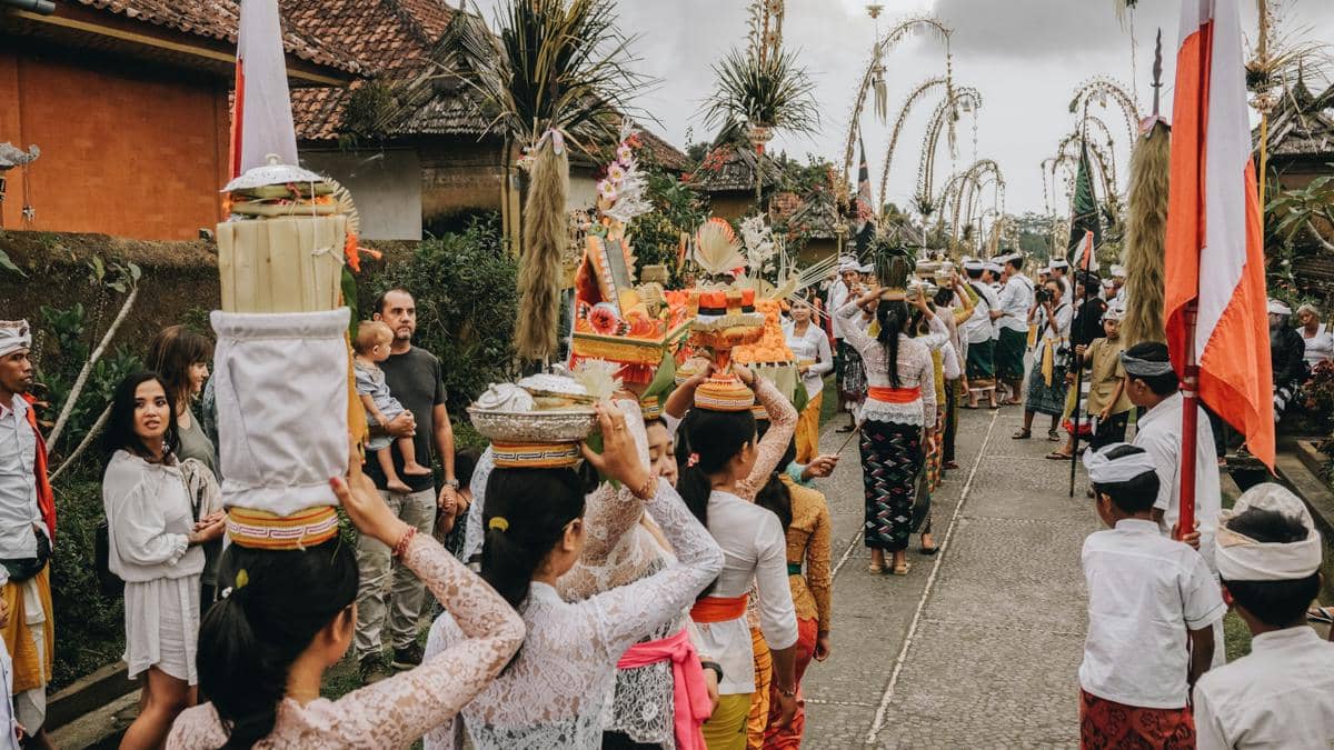 ilustrasi tradisi Bali