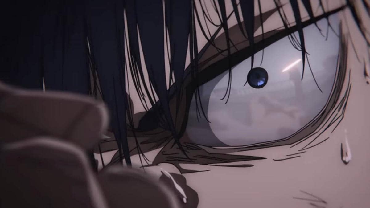 Close-up wajah Megumi dengan ekspresi tegang dan mata tajam saat bersiap memanggil Mahoraga dalam anime Jujutsu Kaisen musim 4.