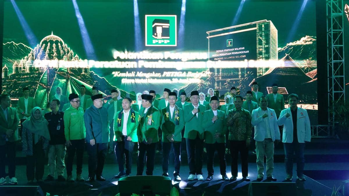 Ketua Umum Partai Persatuan Pembangunan (PPP) Mardiono melantik pengurus Dewan Pimpinan Wilayah (DPW) PPP Sulsel yang  dipimpin Imam Ari Fau