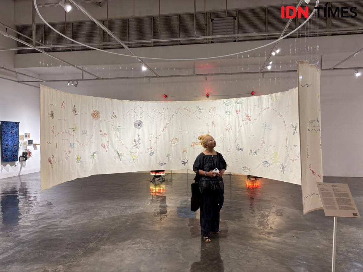 Pameran Tidal Weavers: Islands Exchange di Langgeng Art Foundation, Yogyakarta. (IDN Times/Herlambang Jati Kusumo)
