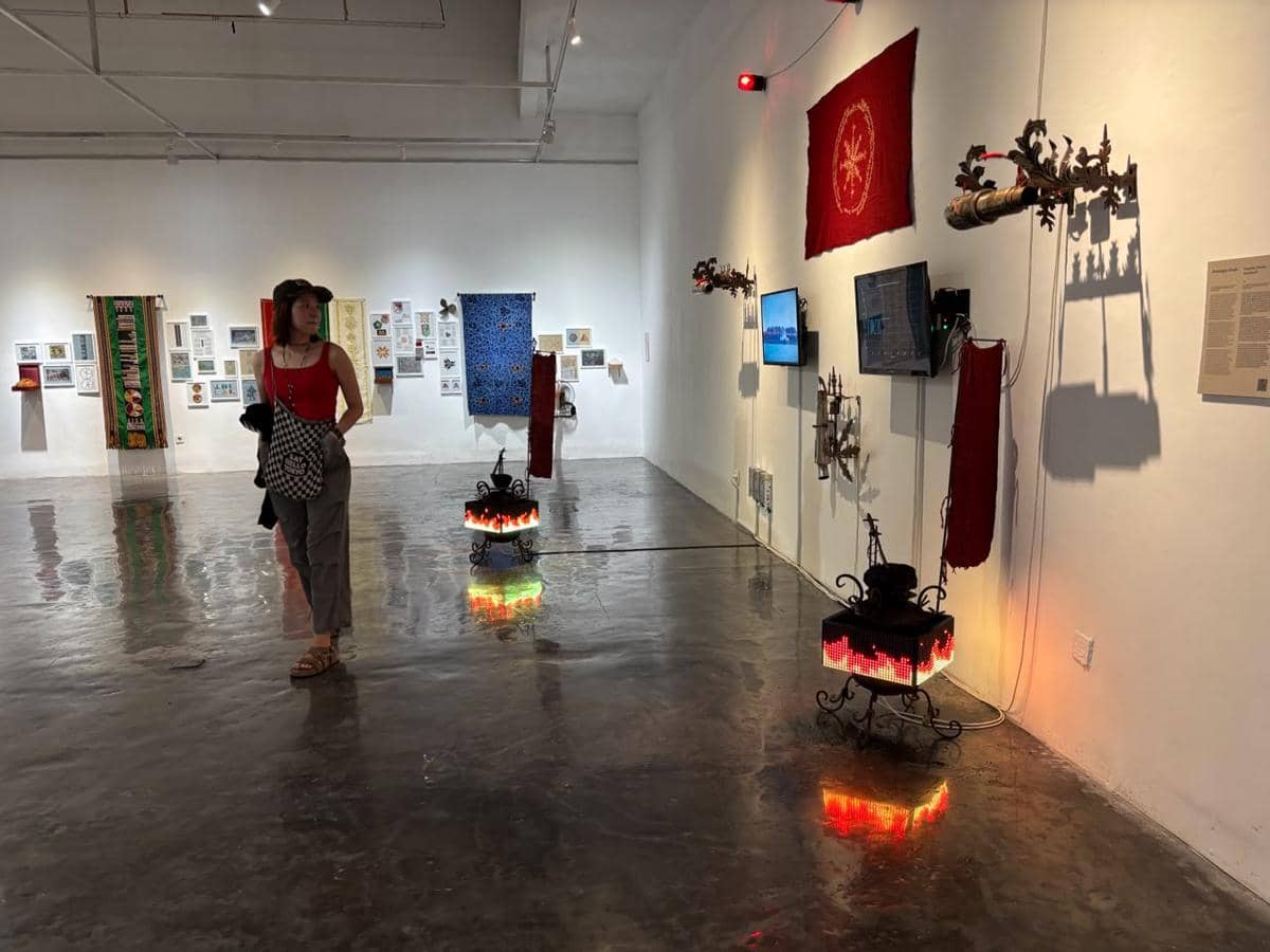 Pameran Tidal Weavers: Islands Exchange di Langgeng Art Foundation, Yogyakarta. (IDN Times/Herlambang Jati Kusumo)