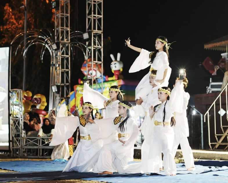 Parade Wastra Pesona Kota Metro dalam rangka Hari Jadi ke-89 Kota Metro