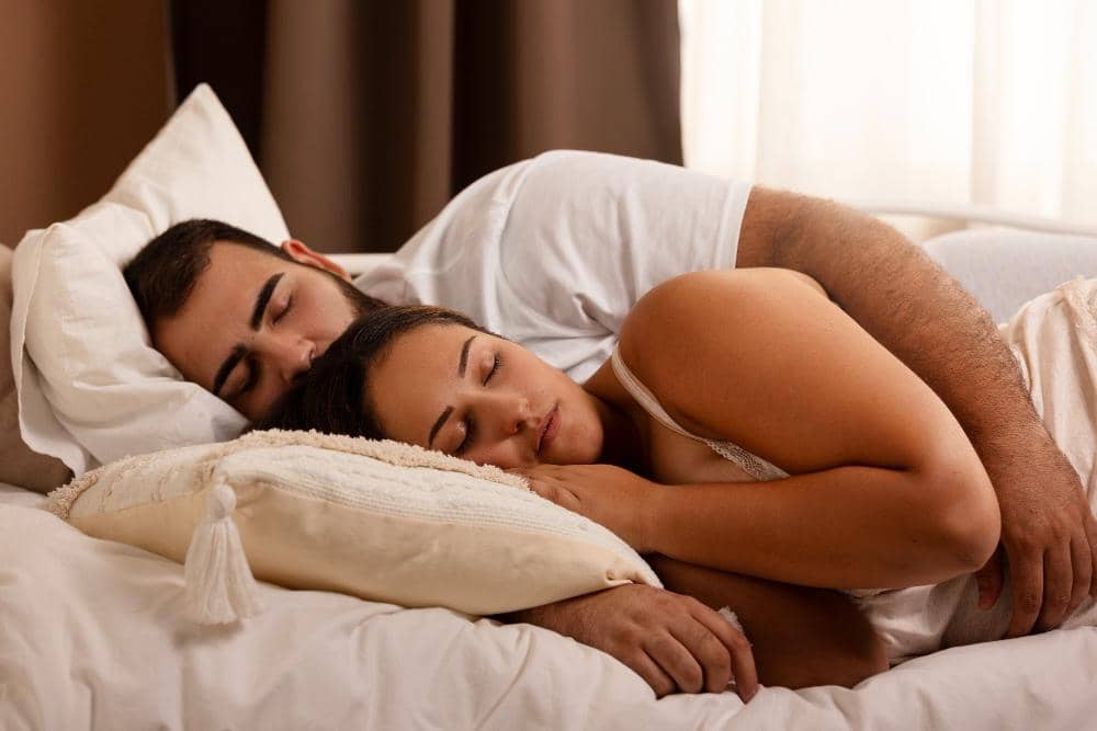 7 Posisi Seks yang Cocok untuk Pria Gemuk, Nyaman dan Minim Pegal