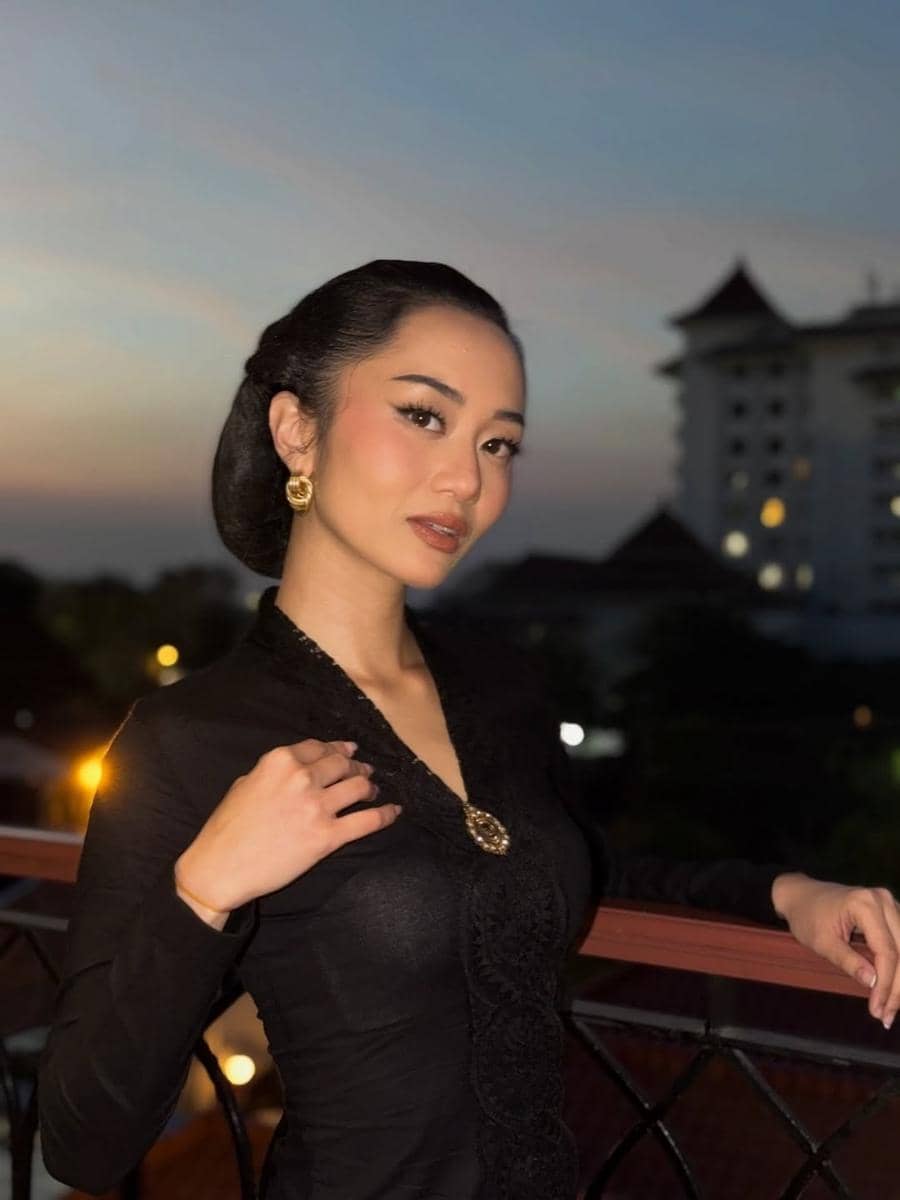 potret Victoria Kosasieputri, Puteri Indonesia Lingkungan 2026 pada Kirab Satu Suro di Solo