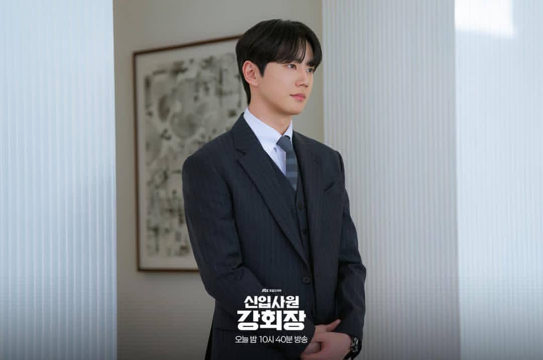 Lee Jun Young di drama Reborn Rookie